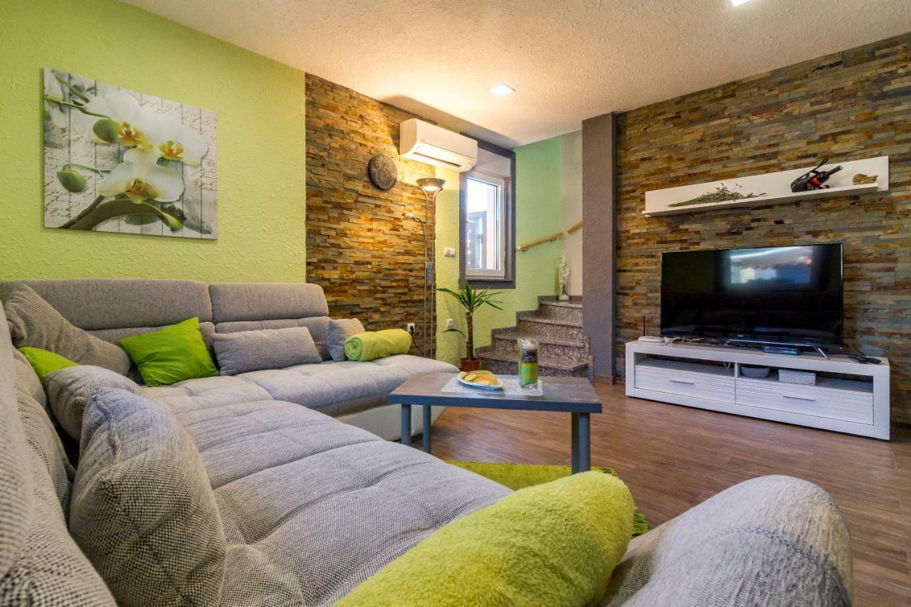 Ferienhaus Greta Vodnjan Esterno foto