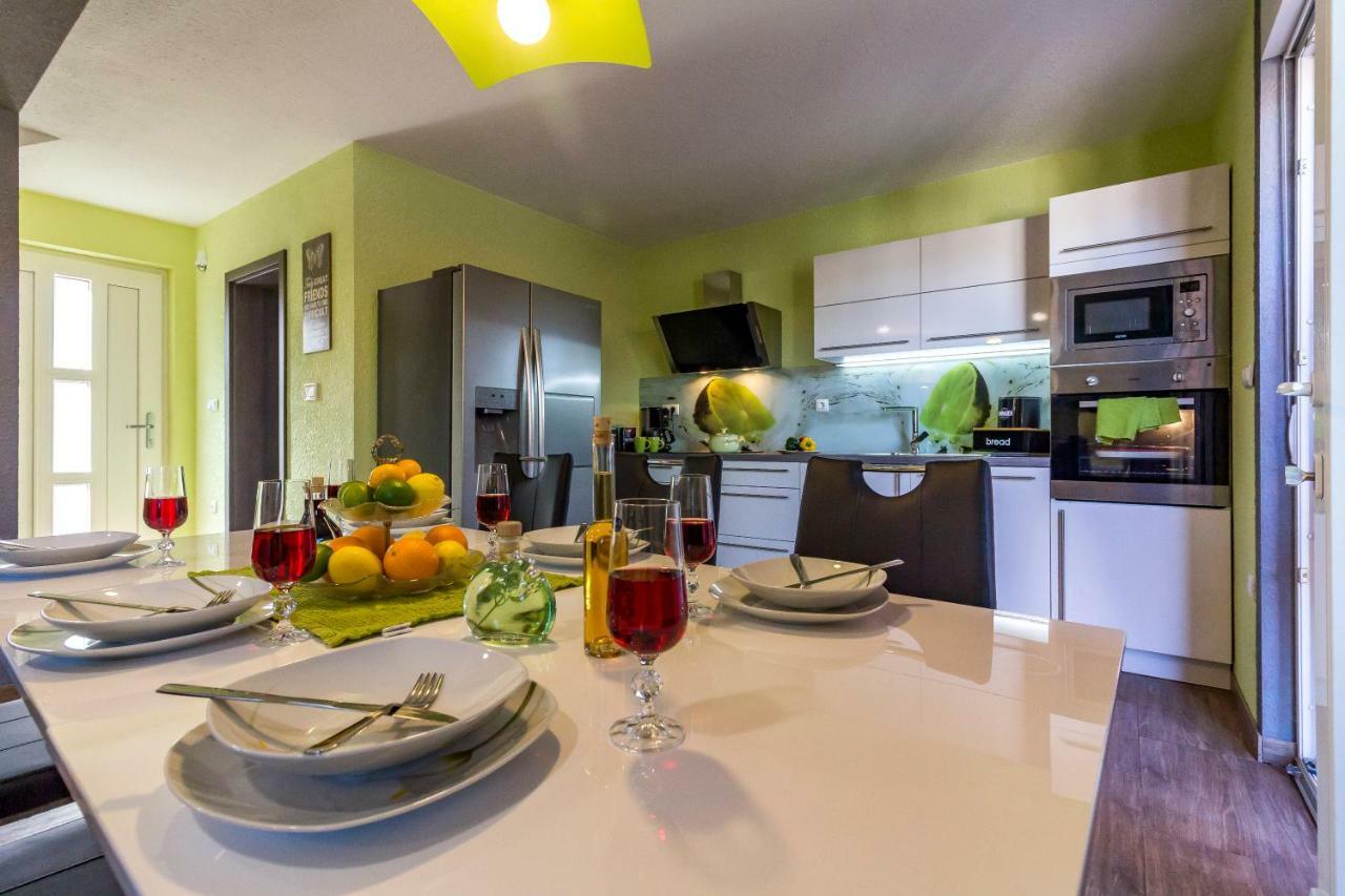 Ferienhaus Greta Vodnjan Esterno foto
